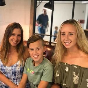 Meet your Posher, Tara